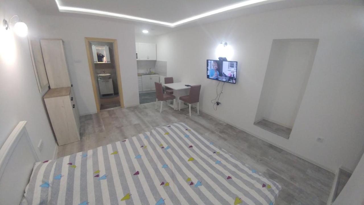 Apartman Viktor Белград Экстерьер фото